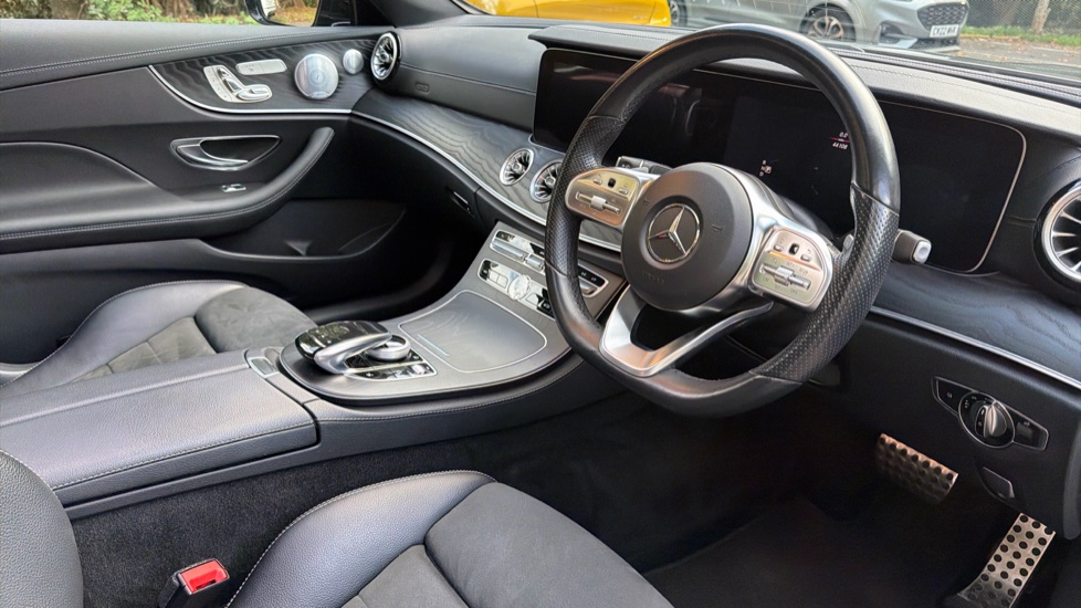 Mercedes-Benz E-Class E300 AMG Line Premium Plus 2dr 9G-Tronic Petrol Coupe - Image 11