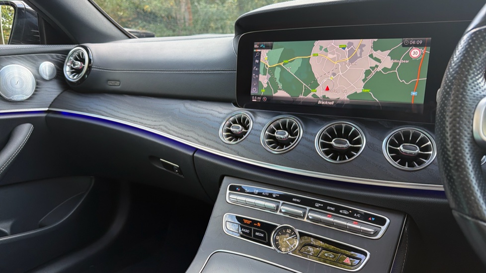 Mercedes-Benz E-Class E300 AMG Line Premium Plus 2dr 9G-Tronic Petrol Coupe - Image 14