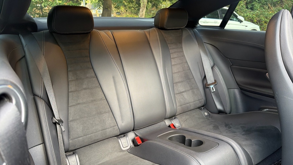 Mercedes-Benz E-Class E300 AMG Line Premium Plus 2dr 9G-Tronic Petrol Coupe - Image 16