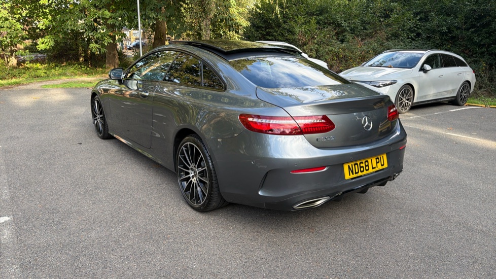 Mercedes-Benz E-Class E300 AMG Line Premium Plus 2dr 9G-Tronic Petrol Coupe - Image 21