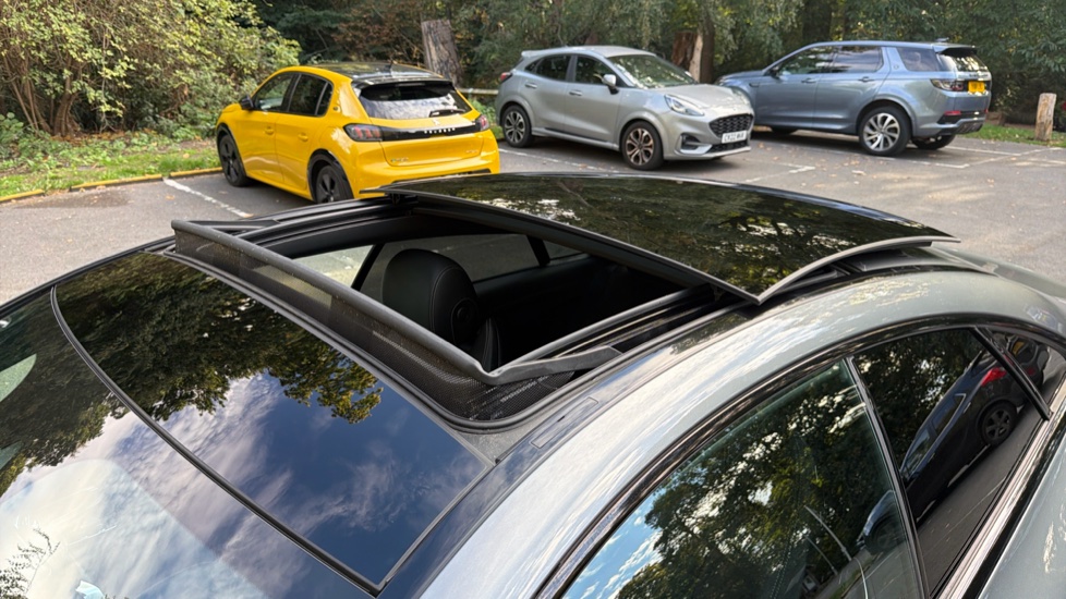 Mercedes-Benz E-Class E300 AMG Line Premium Plus 2dr 9G-Tronic Petrol Coupe - Image 27