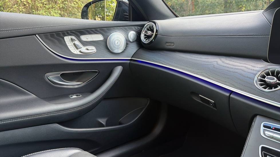 Mercedes-Benz E-Class E300 AMG Line Premium Plus 2dr 9G-Tronic Petrol Coupe - Image 52