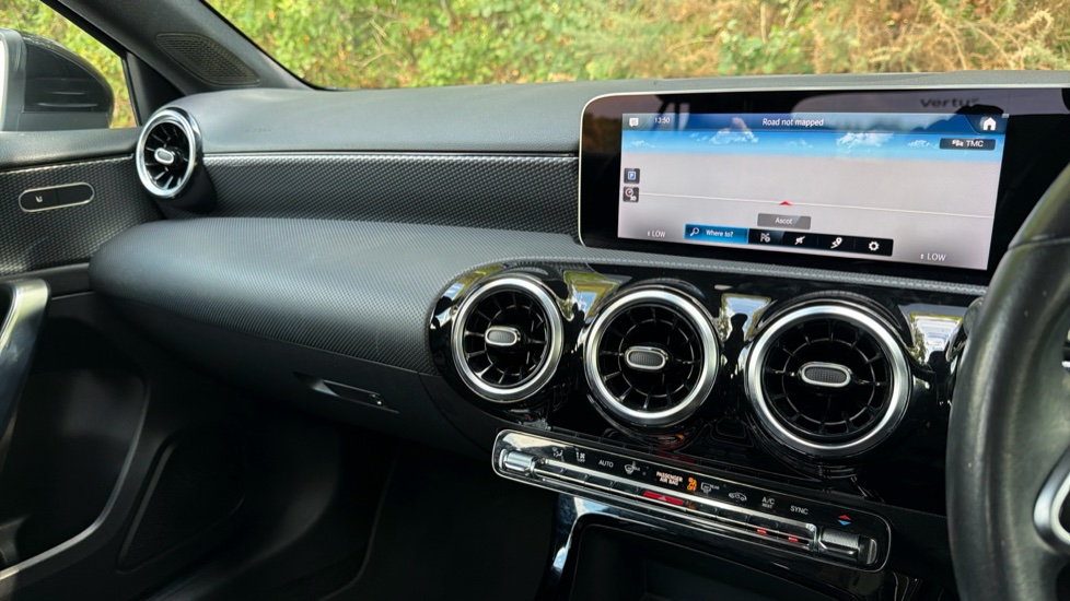 Mercedes-Benz A-Class A180 Sport Executive 5dr Petrol Hatchback - Image 14