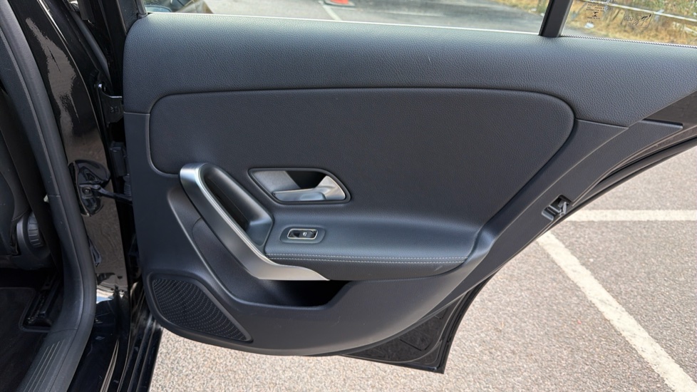 Mercedes-Benz A-Class A180 Sport Executive 5dr Petrol Hatchback - Image 15