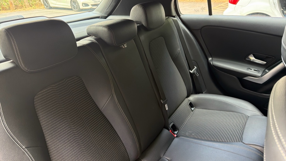 Mercedes-Benz A-Class A180 Sport Executive 5dr Petrol Hatchback - Image 16