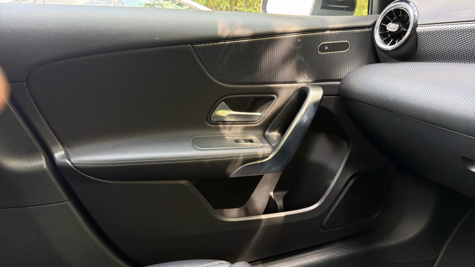Mercedes-Benz A-Class A180 Sport Executive 5dr Petrol Hatchback - Image 23