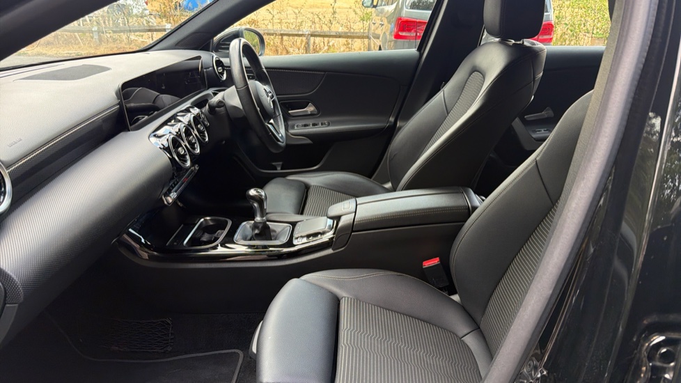 Mercedes-Benz A-Class A180 Sport Executive 5dr Petrol Hatchback - Image 35