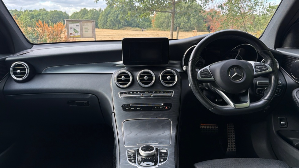 Mercedes-Benz GLC 250d 4Matic AMG Line 5dr 9G-Tronic Diesel Estate - Image 10