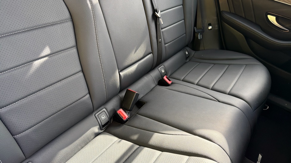 Mercedes-Benz GLC 250d 4Matic AMG Line 5dr 9G-Tronic Diesel Estate - Image 17