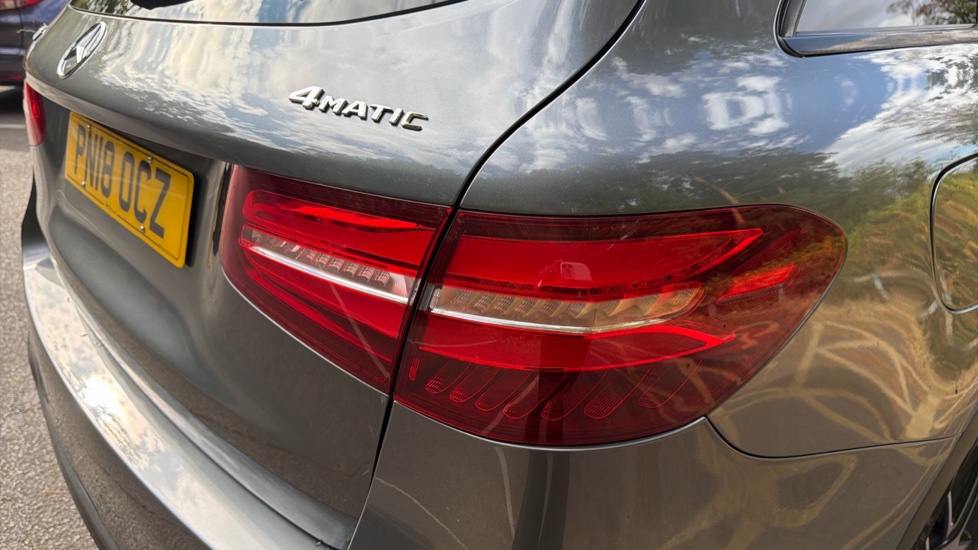 Mercedes-Benz GLC 250d 4Matic AMG Line 5dr 9G-Tronic Diesel Estate - Image 24