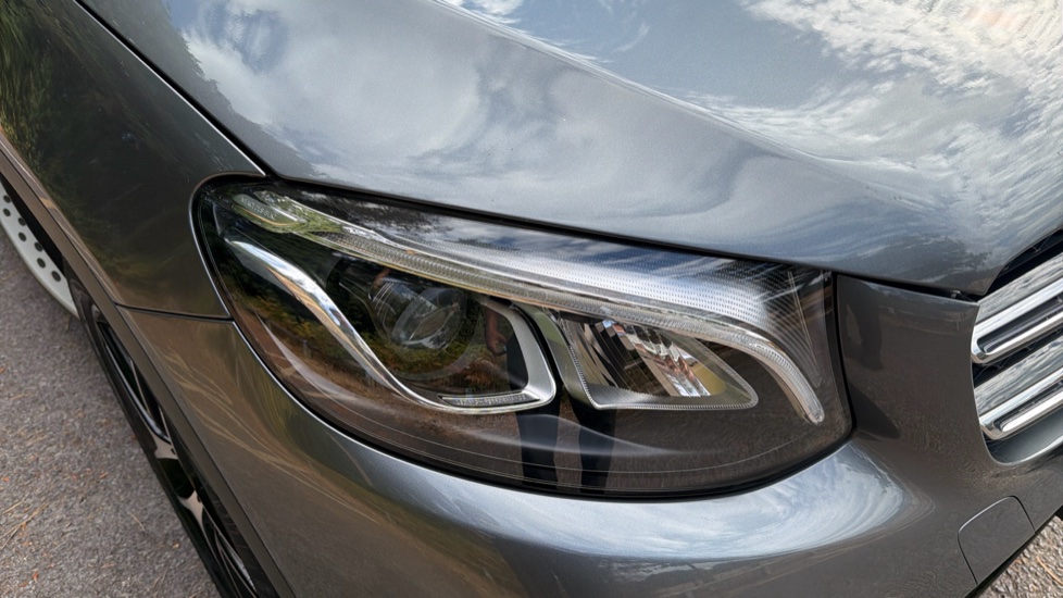 Mercedes-Benz GLC 250d 4Matic AMG Line 5dr 9G-Tronic Diesel Estate - Image 40