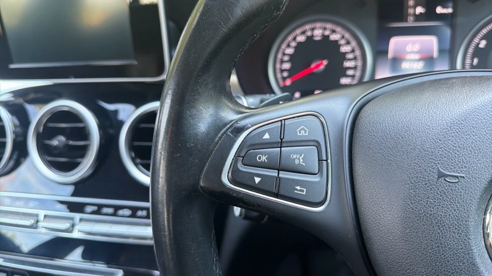 Mercedes-Benz C-Class C200 SE 5dr Auto Petrol Estate - Image 19