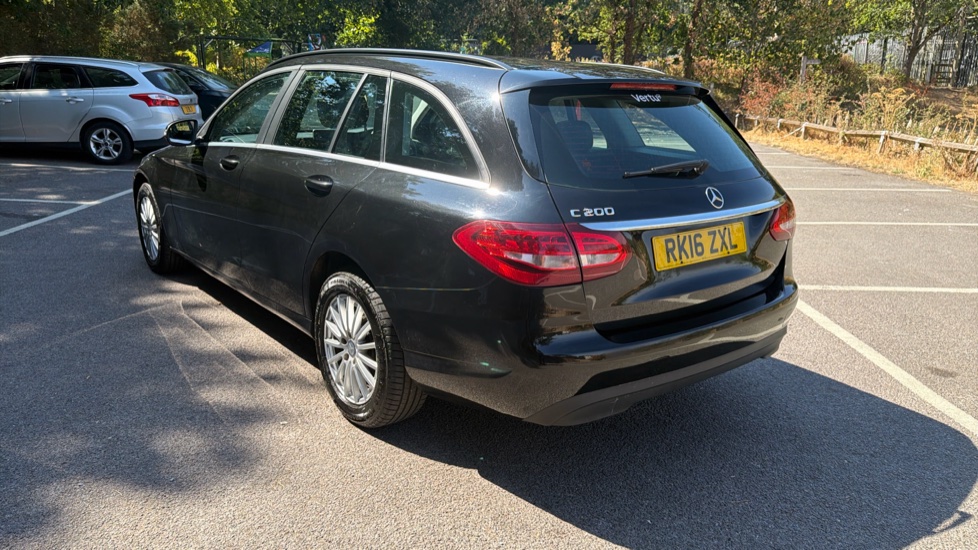 Mercedes-Benz C-Class C200 SE 5dr Auto Petrol Estate - Image 34