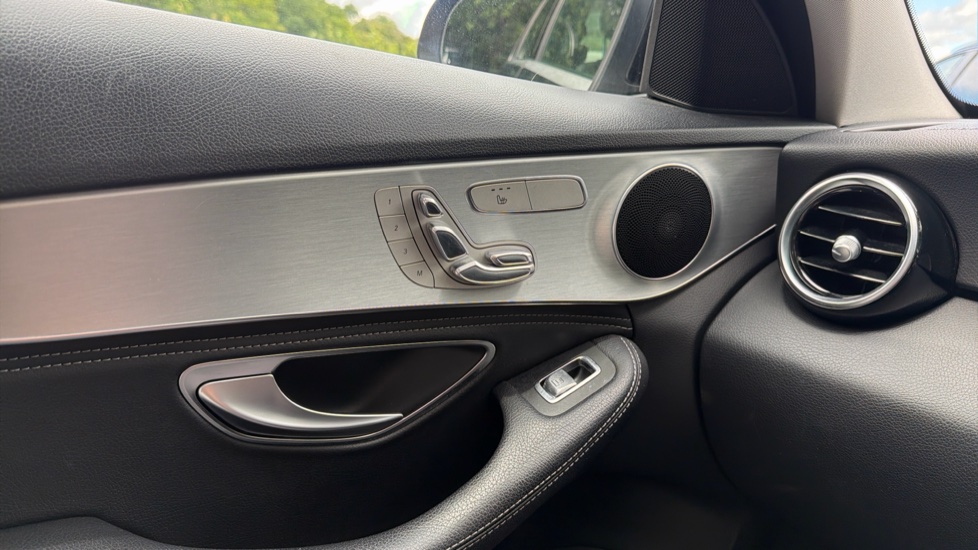 Mercedes-Benz C-Class C200 Sport Premium 4dr Auto Petrol Saloon - Image 30