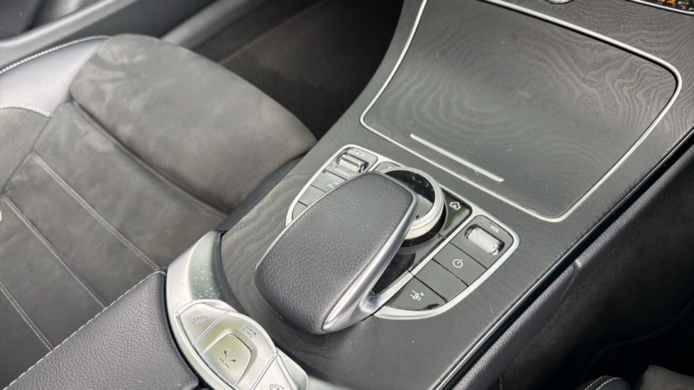 Mercedes-Benz C-Class C200 AMG Line 2dr 9G-Tronic Petrol Cabriolet - Image 13
