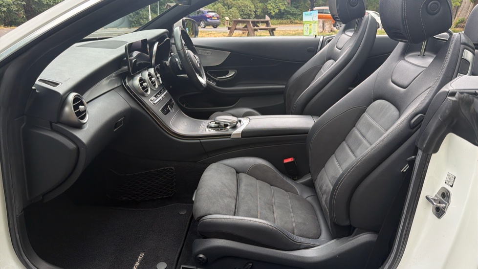 Mercedes-Benz C-Class C200 AMG Line 2dr 9G-Tronic Petrol Cabriolet - Image 29