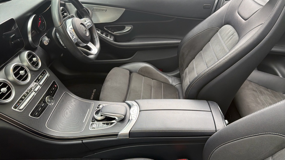 Mercedes-Benz C-Class C200 AMG Line 2dr 9G-Tronic Petrol Cabriolet - Image 30