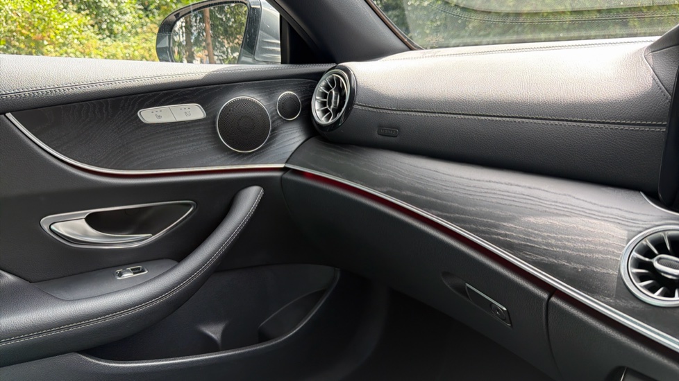Mercedes-Benz E-Class E220d AMG Line 2dr 9G-Tronic Diesel Cabriolet - Image 10
