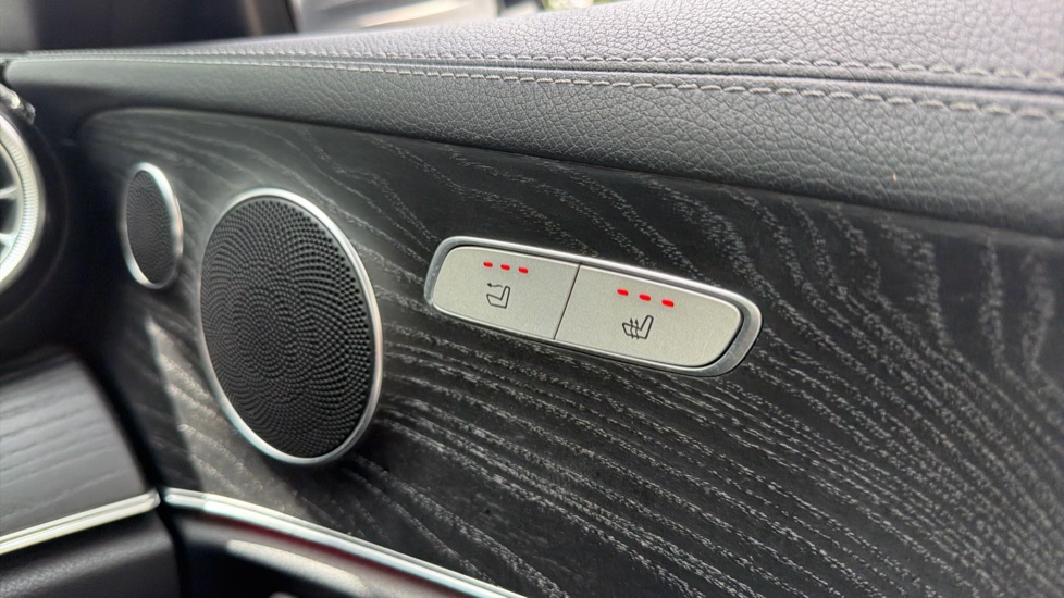 Mercedes-Benz E-Class E220d AMG Line 2dr 9G-Tronic Diesel Cabriolet - Image 15