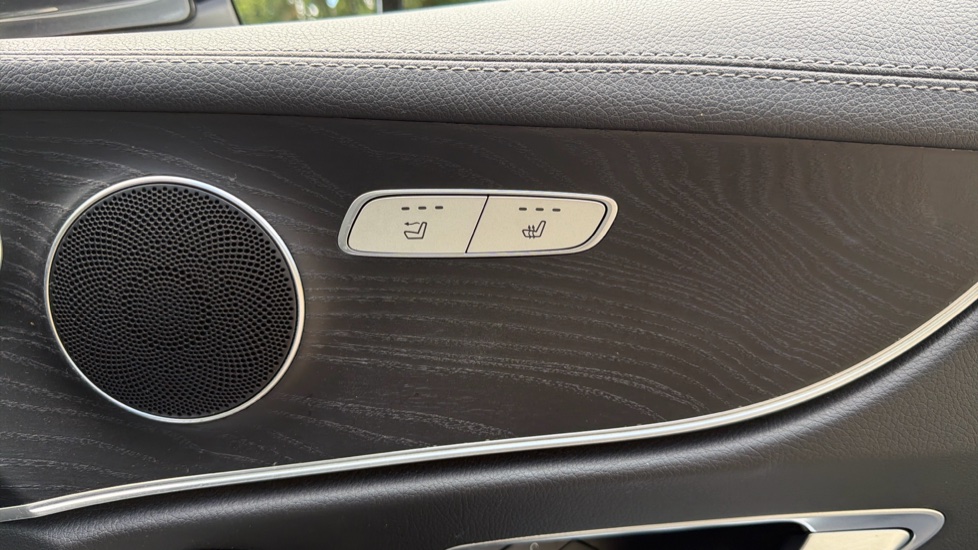 Mercedes-Benz E-Class E220d AMG Line 2dr 9G-Tronic Diesel Cabriolet - Image 25