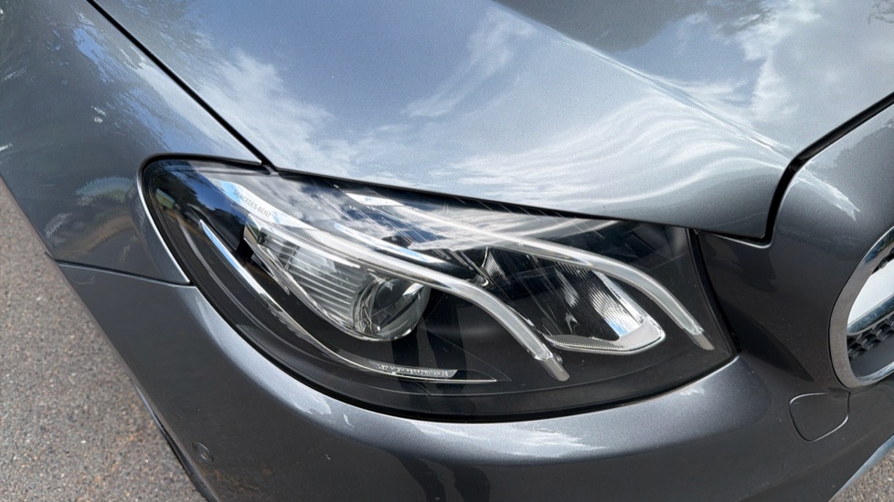 Mercedes-Benz E-Class E220d AMG Line 2dr 9G-Tronic Diesel Cabriolet - Image 29
