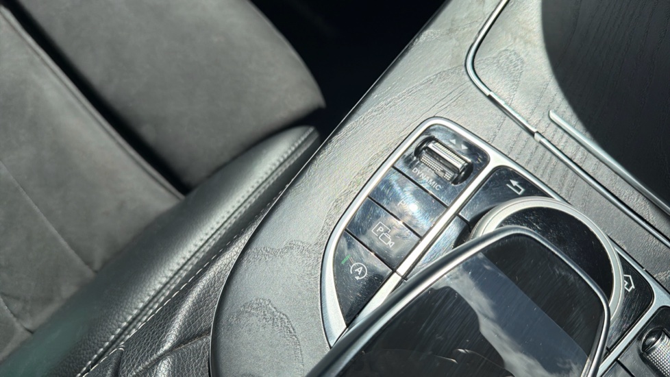 Mercedes-Benz E-Class E220d AMG Line 2dr 9G-Tronic Diesel Cabriolet - Image 44