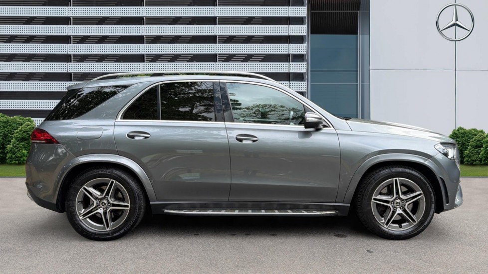Mercedes-Benz GLE 300d 4Matic AMG Line Premium 5dr 9G-Tronic Diesel Estate - Image 5