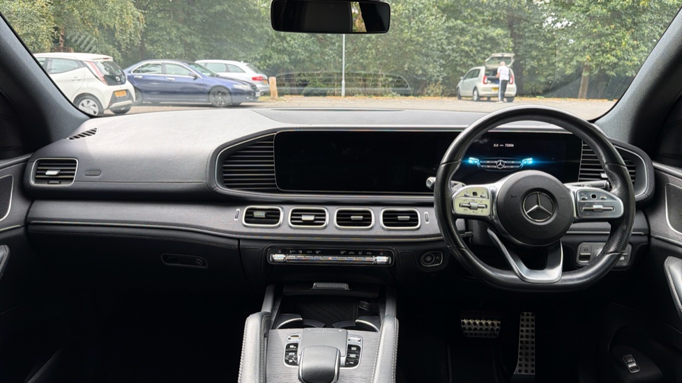 Mercedes-Benz GLE 300d 4Matic AMG Line Premium 5dr 9G-Tronic Diesel Estate - Image 10