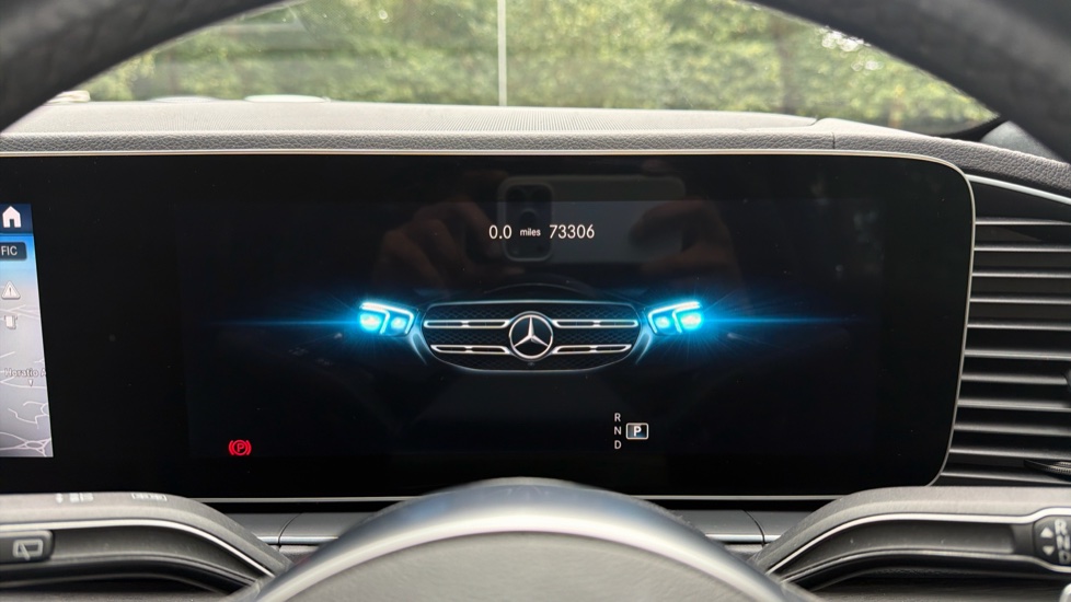 Mercedes-Benz GLE 300d 4Matic AMG Line Premium 5dr 9G-Tronic Diesel Estate - Image 18