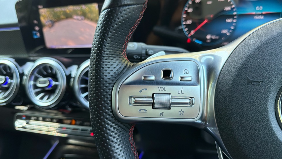 Mercedes-Benz GLB 200 AMG Line Executive 5dr 7G-Tronic Petrol Estate - Image 19