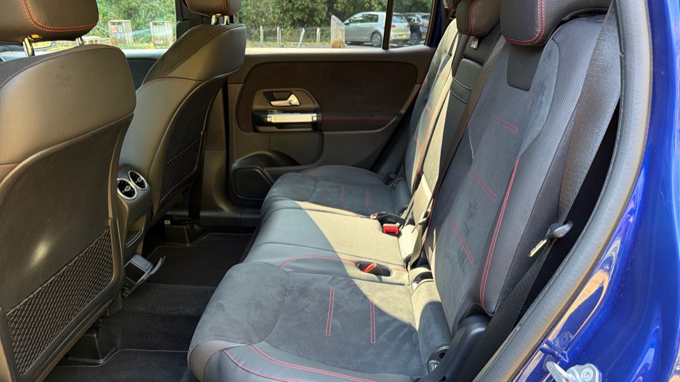 Mercedes-Benz GLB 200 AMG Line Executive 5dr 7G-Tronic Petrol Estate - Image 34