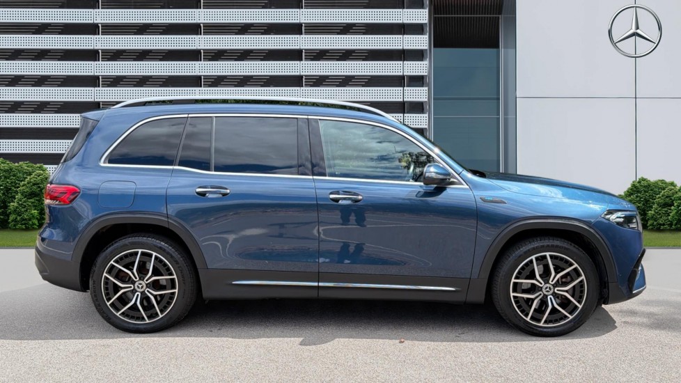 Mercedes-Benz Eqb 350 4M 215kW AMG Line Premium 66.5kWh 5dr Auto Electric Estate - Image 5