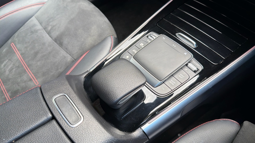 Mercedes-Benz Eqb 350 4M 215kW AMG Line Premium 66.5kWh 5dr Auto Electric Estate - Image 13