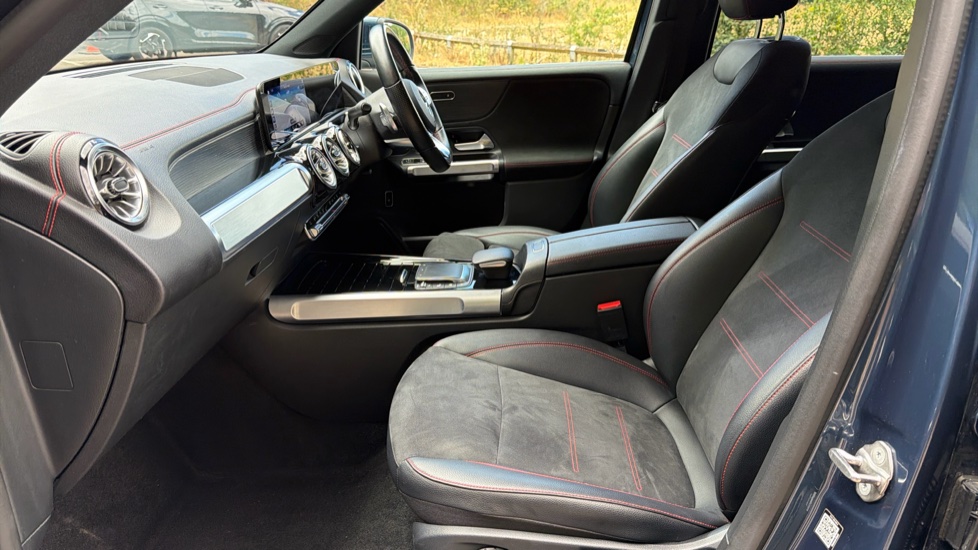 Mercedes-Benz Eqb 350 4M 215kW AMG Line Premium 66.5kWh 5dr Auto Electric Estate - Image 29