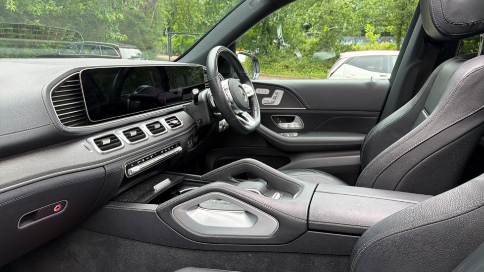 Mercedes-Benz GLE 450 4Matic AMG Line Prem + 5dr 9G-Tron [7 St] Petrol Estate - Image 9