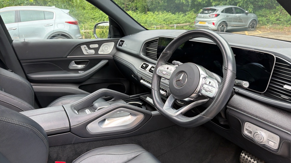 Mercedes-Benz GLE 450 4Matic AMG Line Prem + 5dr 9G-Tron [7 St] Petrol Estate - Image 11