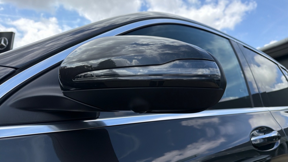 Mercedes-Benz EQC 400 300kW AMG Line Premium Plus 80kWh 5dr Auto Electric Estate - Image 29