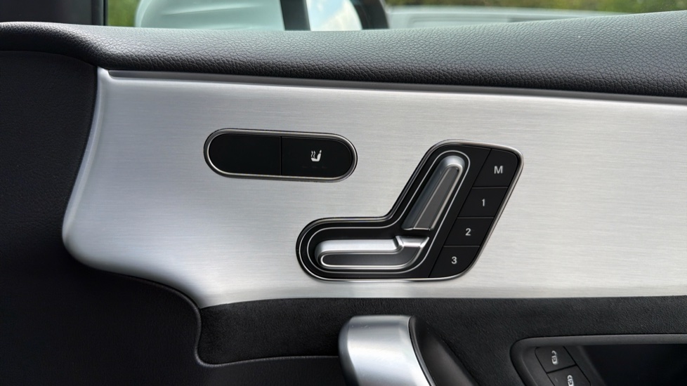 Mercedes-Benz A-Class A250e AMG Line Premium Plus 4dr Auto Saloon - Image 40