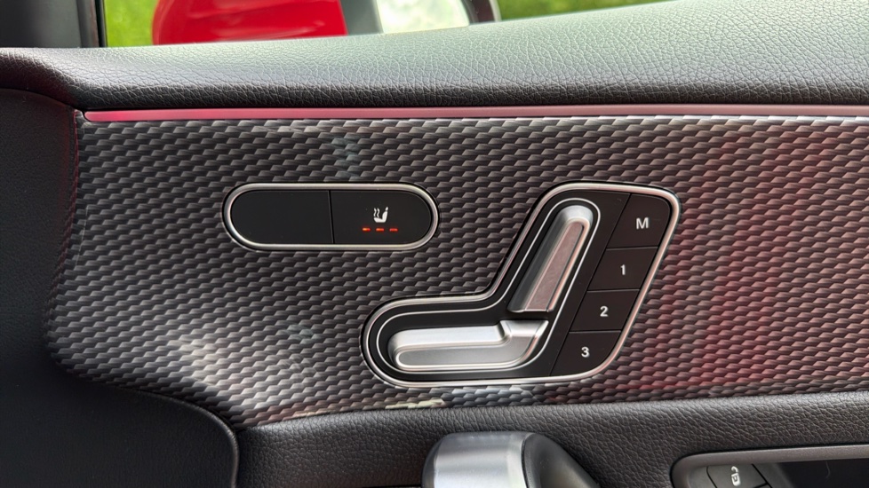 Mercedes-Benz A-Class A180d Sport Premium Plus 5dr Auto Diesel Hatchback - Image 33