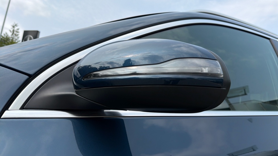 Mercedes-Benz Eqa 300 4Matic 168kW AMG Line 66.5kWh 5dr Auto Electric Hatchback - Image 28