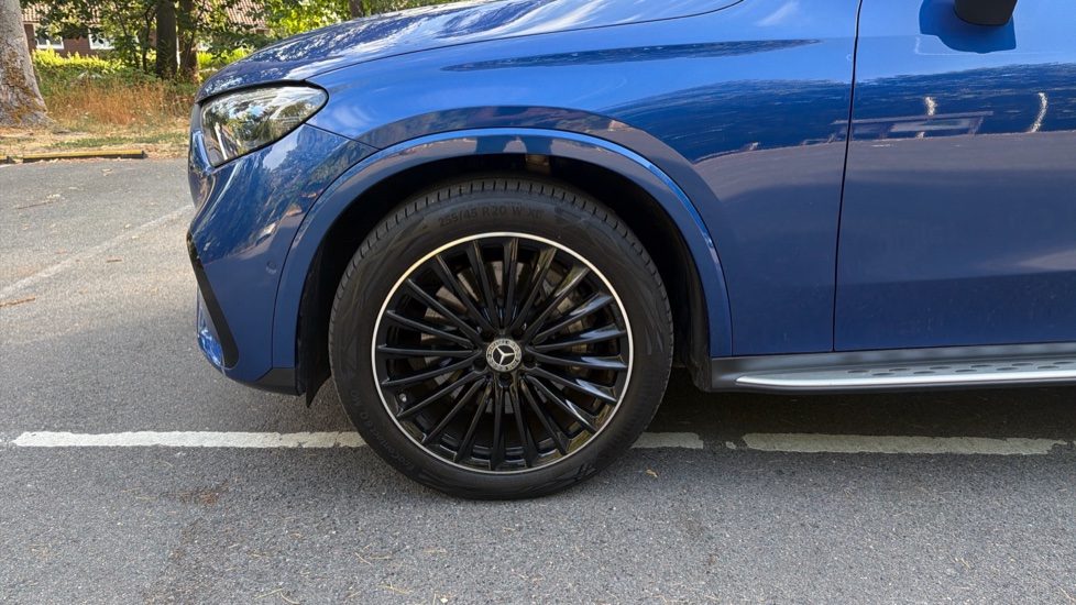 Mercedes-Benz GLC Coupe GLC 220d 4Matic AMG Line Prem Plus 5dr 9G-Tronic Diesel Estate - Image 27