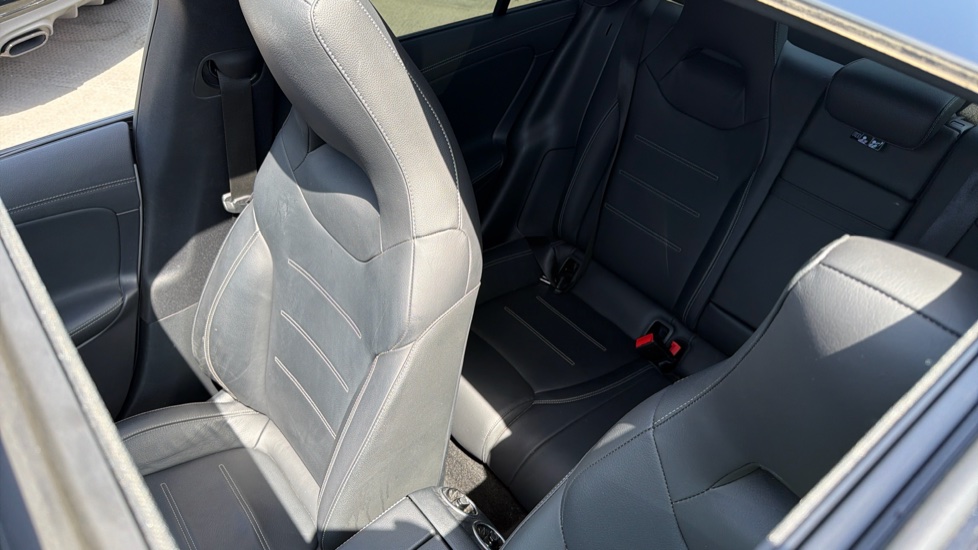 Mercedes-Benz CLA 180 AMG Line Premium Plus 4dr Tip Auto Petrol Saloon - Image 30