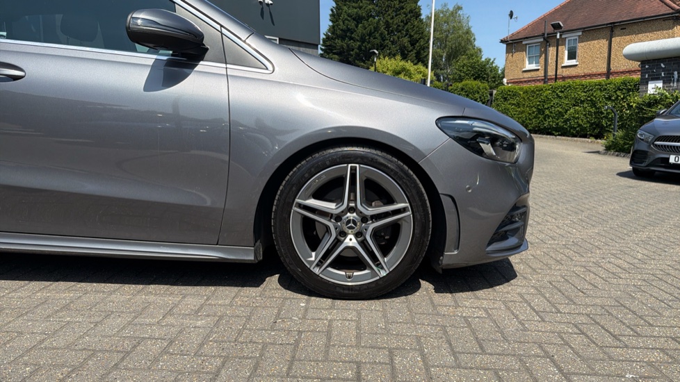 Mercedes-Benz B-Class B200d AMG Line Executive 5dr Auto Diesel Hatchback - Image 7