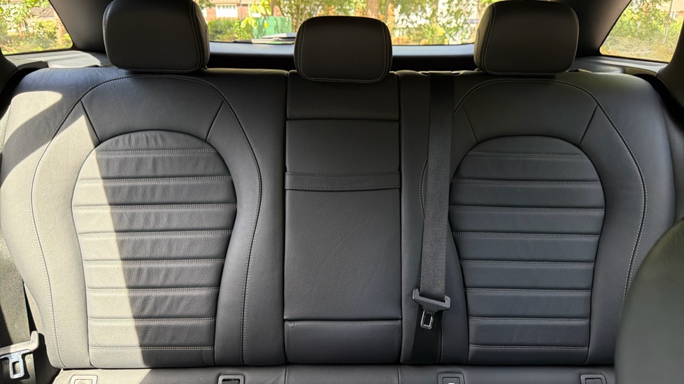 Mercedes-Benz GLC 300d 4Matic AMG Line Premium 5dr 9G-Tronic Diesel Estate - Image 15