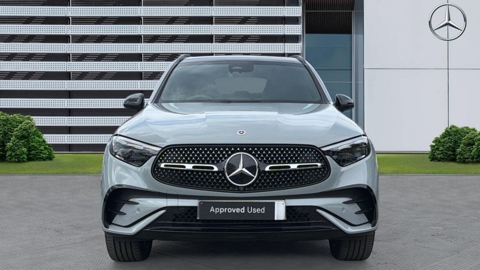 Mercedes-Benz GLC 300e 4Matic AMG Line Prem Plus 5dr 9G-Tronic Estate - Image 3