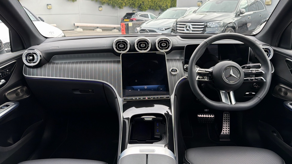 Mercedes-Benz GLC 300e 4Matic AMG Line Prem Plus 5dr 9G-Tronic Estate - Image 10