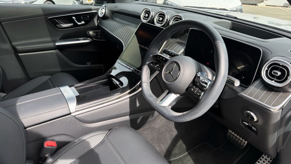 Mercedes-Benz GLC 300e 4Matic AMG Line Prem Plus 5dr 9G-Tronic Estate - Image 11