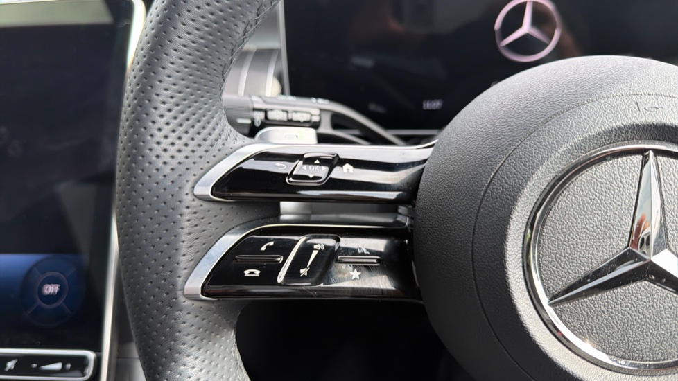 Mercedes-Benz GLC 300e 4Matic AMG Line Prem Plus 5dr 9G-Tronic Estate - Image 19