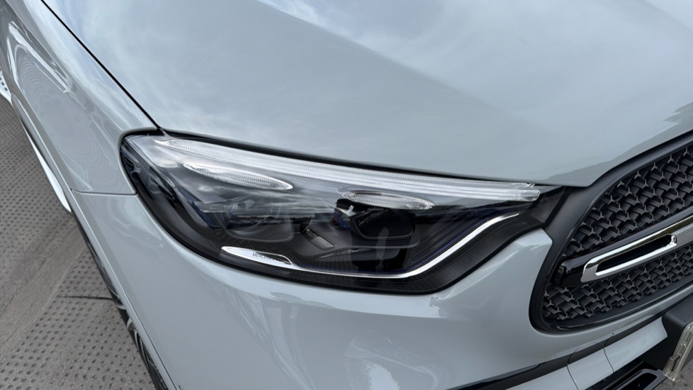 Mercedes-Benz GLC 300e 4Matic AMG Line Prem Plus 5dr 9G-Tronic Estate - Image 23
