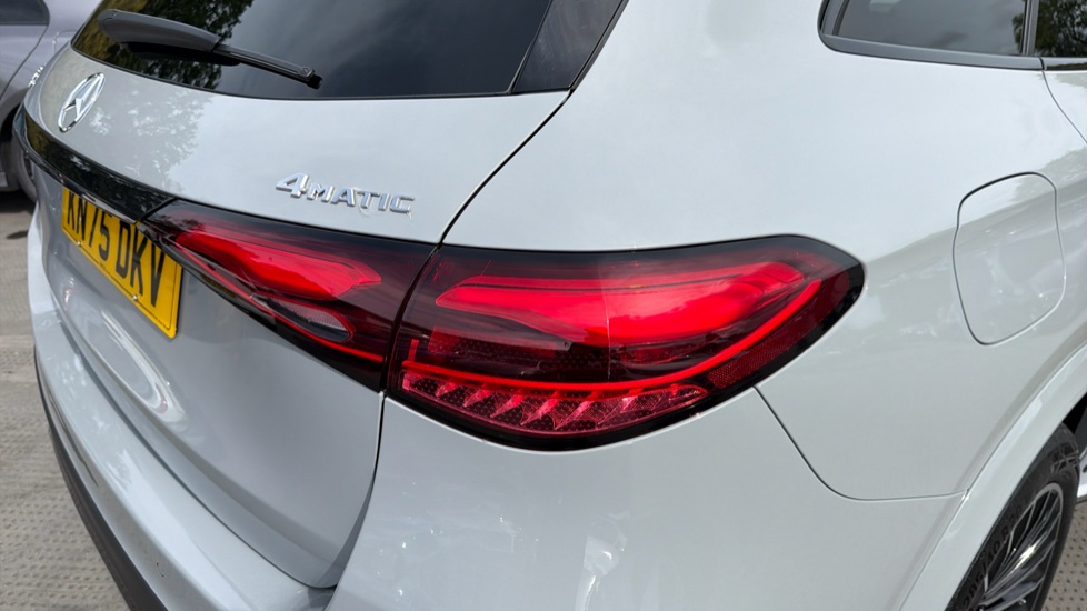 Mercedes-Benz GLC 300e 4Matic AMG Line Prem Plus 5dr 9G-Tronic Estate - Image 32